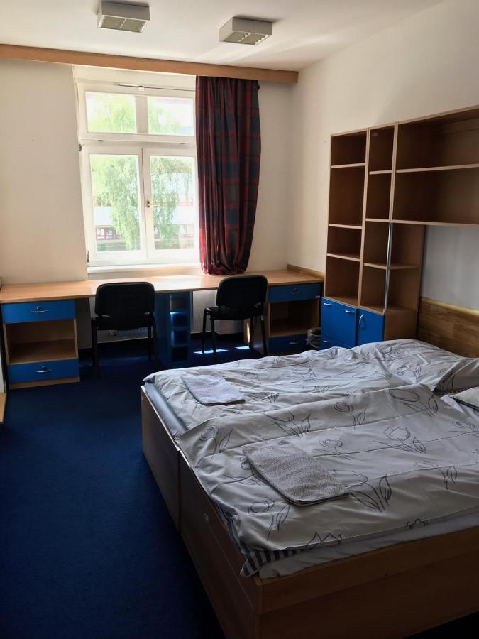 Hostel Masarykova Прага Экстерьер фото